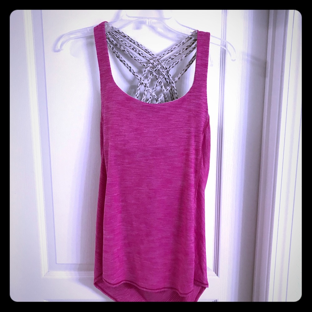 Lululemon tank top with built in bra